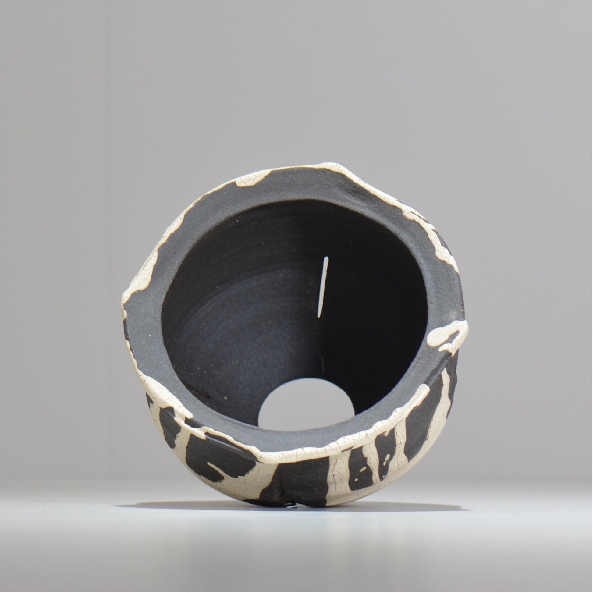 沼野 秀章 / 黒二白 / M / nh2_bwh14_m/ 約φ14.5cm / 植木鉢
