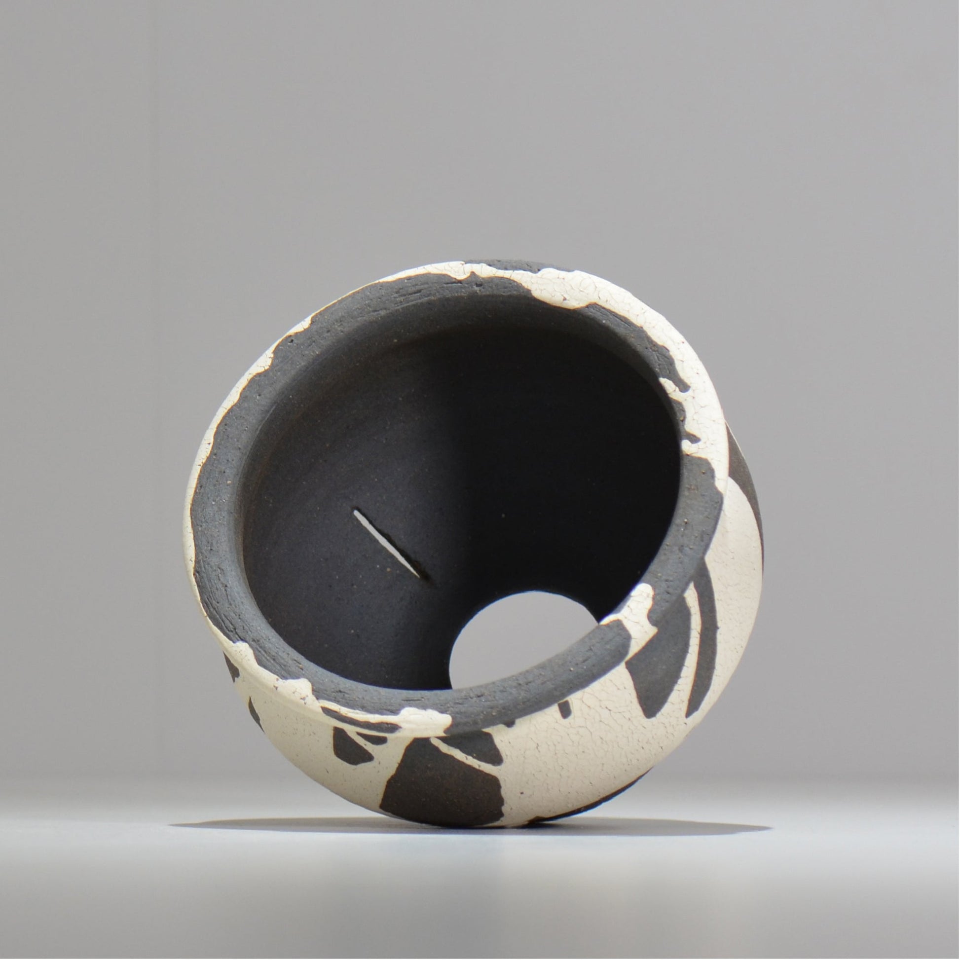 沼野 秀章 / 黒二白 / M / nh2_bwh16_m/ 約φ14cm / 植木鉢