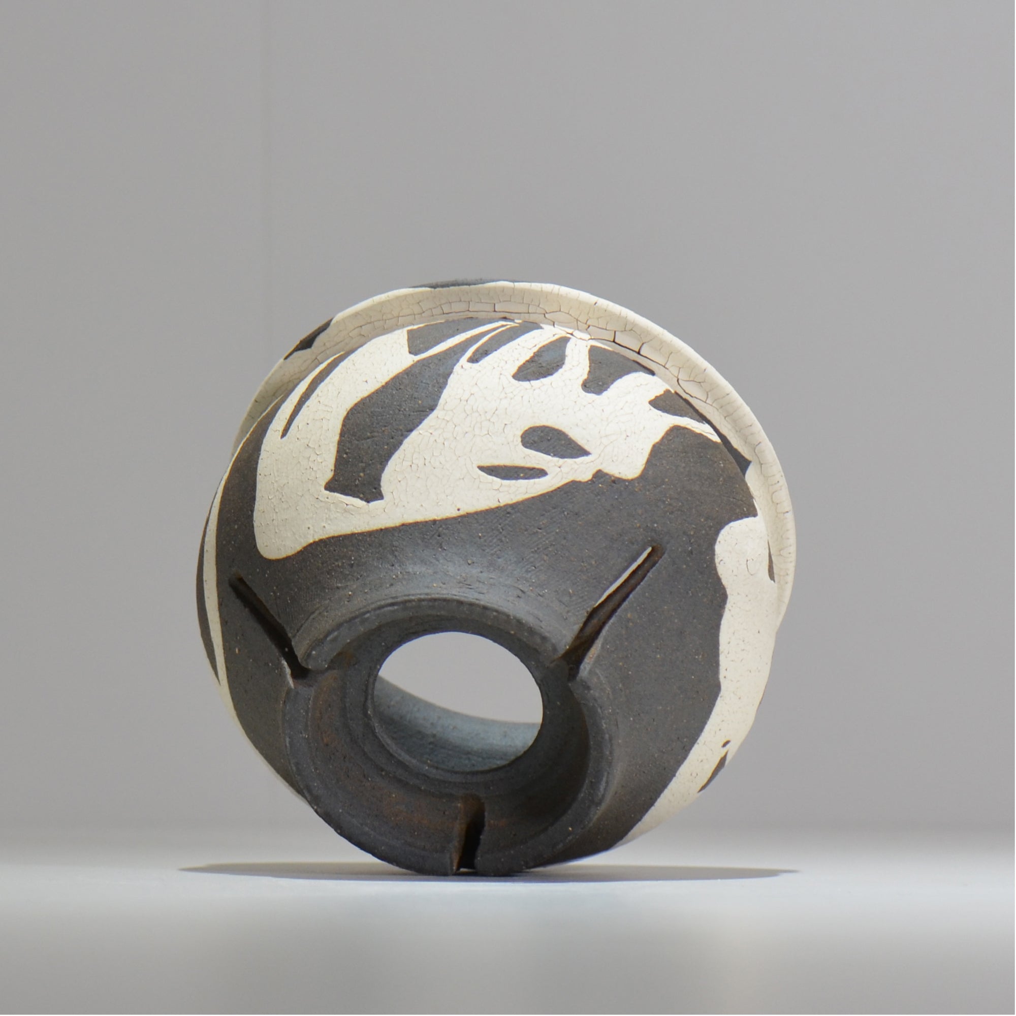 沼野 秀章 / 黒二白 / M / nh2_bwh16_m/ 約φ14cm / 植木鉢