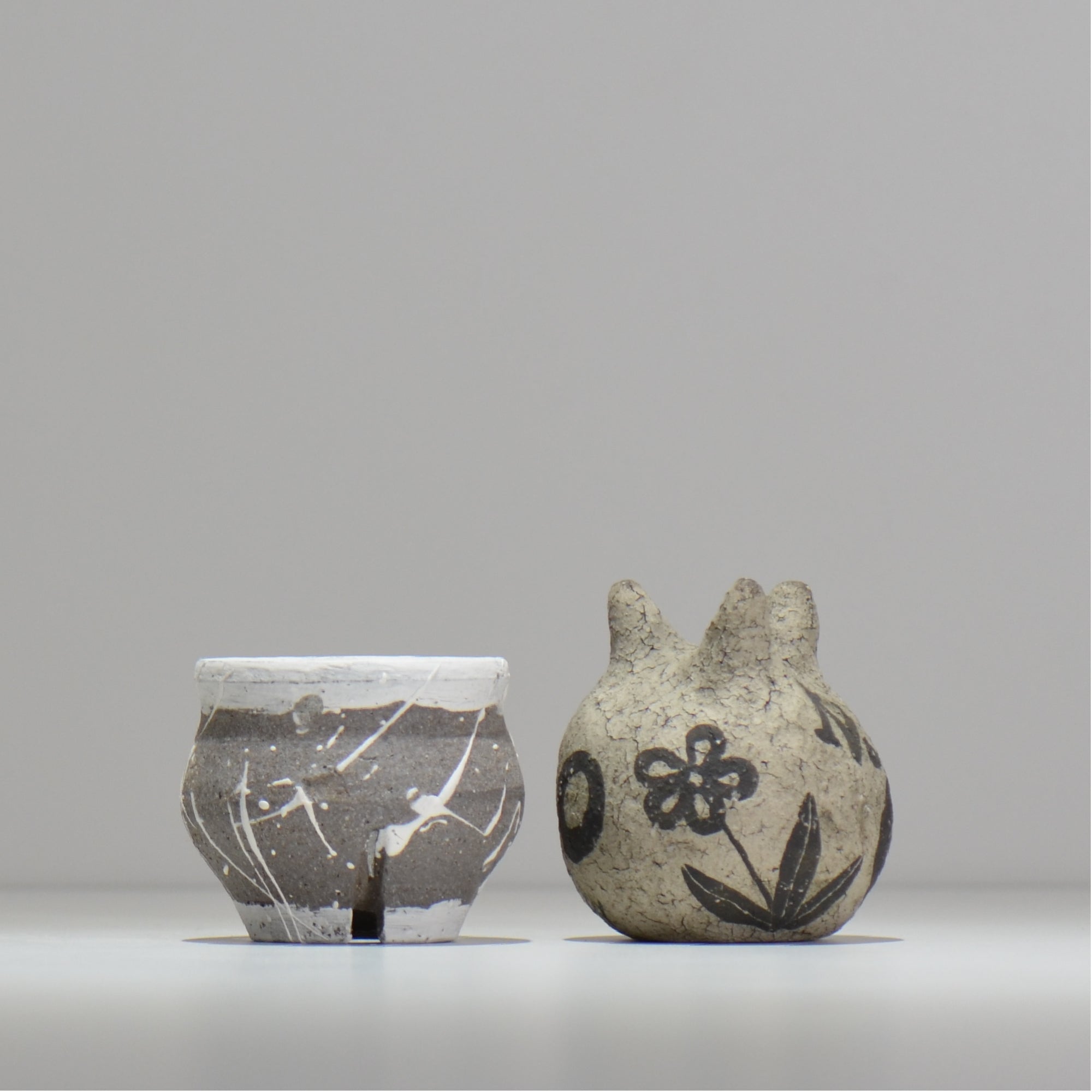 沼野 秀章 / 黒二白 /  nh3_bwh01_m / 約φ6.8cm / 植木鉢