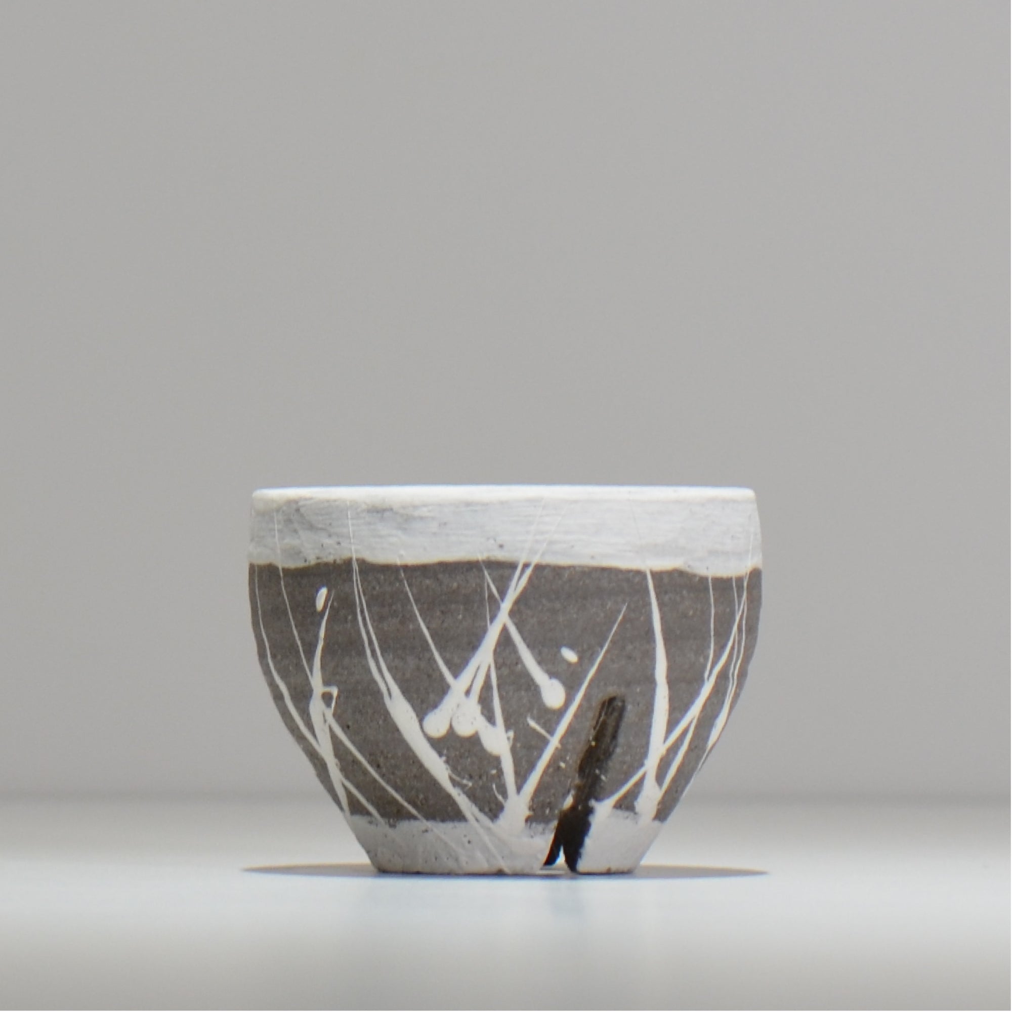 菊地元野 / AVOCADO BORDER 01/Mサイズ – ハチラボ