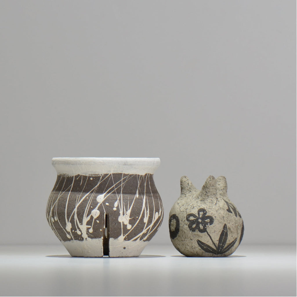 沼野 秀章 / 黒二白 /  nh3_bwh06_s / 約φ12cm / 植木鉢