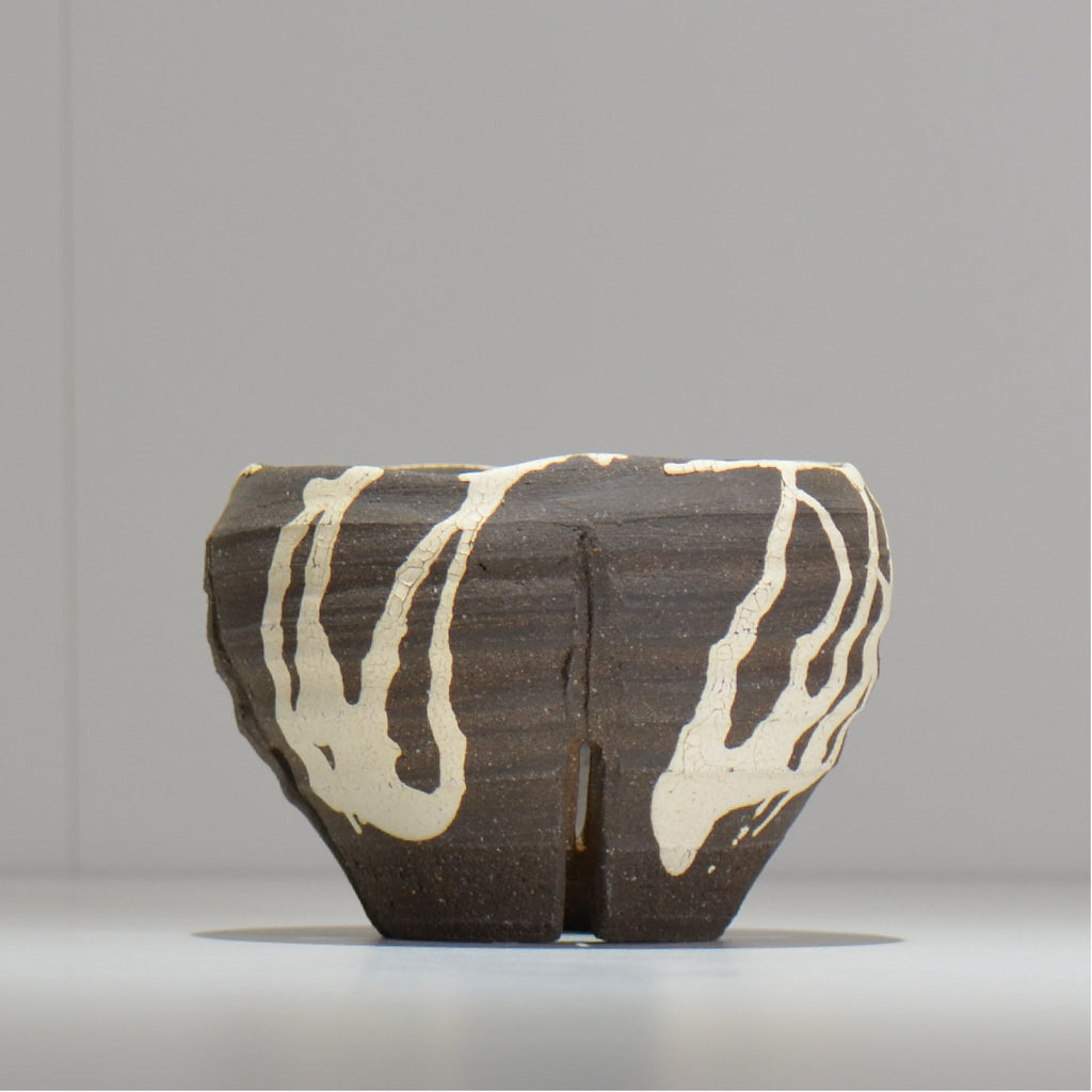 沼野 秀章 / 黒二白 /  nh3_bwh10_s / 約φ11.5cm / 植木鉢