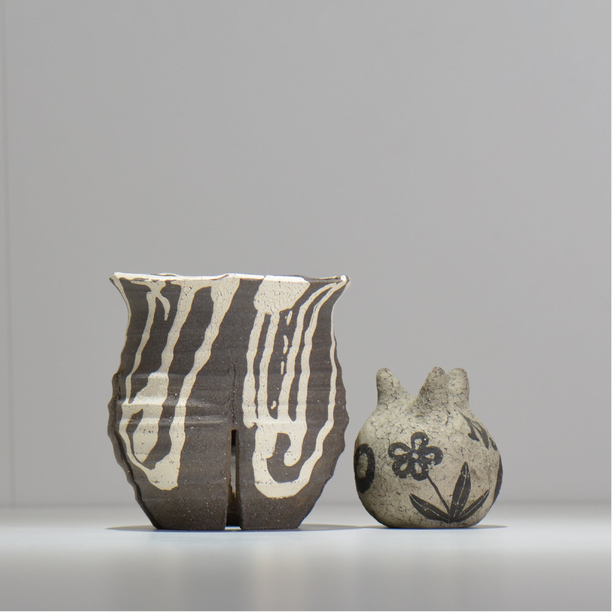 沼野 秀章 / 黒二白 /  nh3_bwh14_m / 約φ12.2cm / 植木鉢