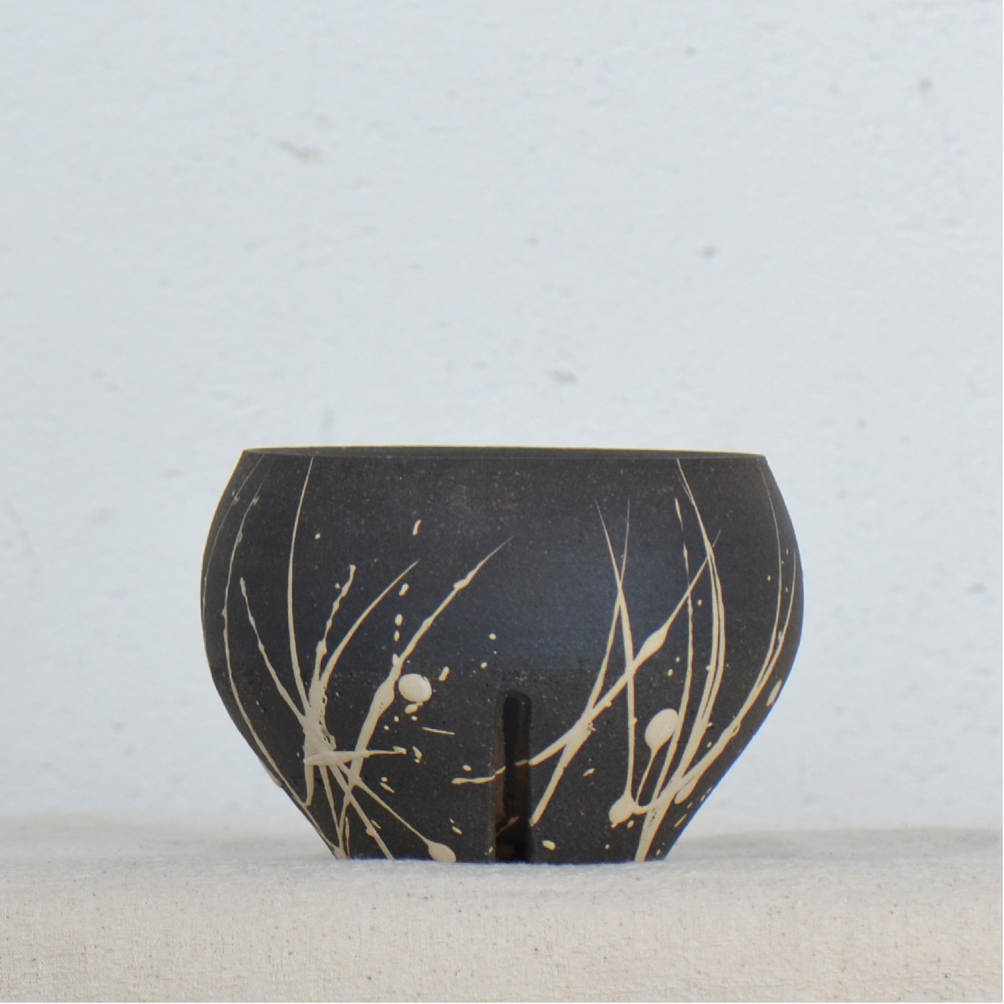 沼野 秀章 / 黒二白 / nh5_bw03_s / 約φ9.5cm / 植木鉢