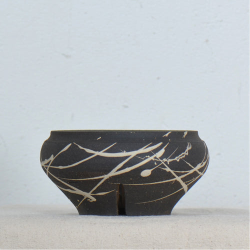 沼野 秀章 / 黒二白 / nh5_bw04_s / 約φ12cm / 植木鉢