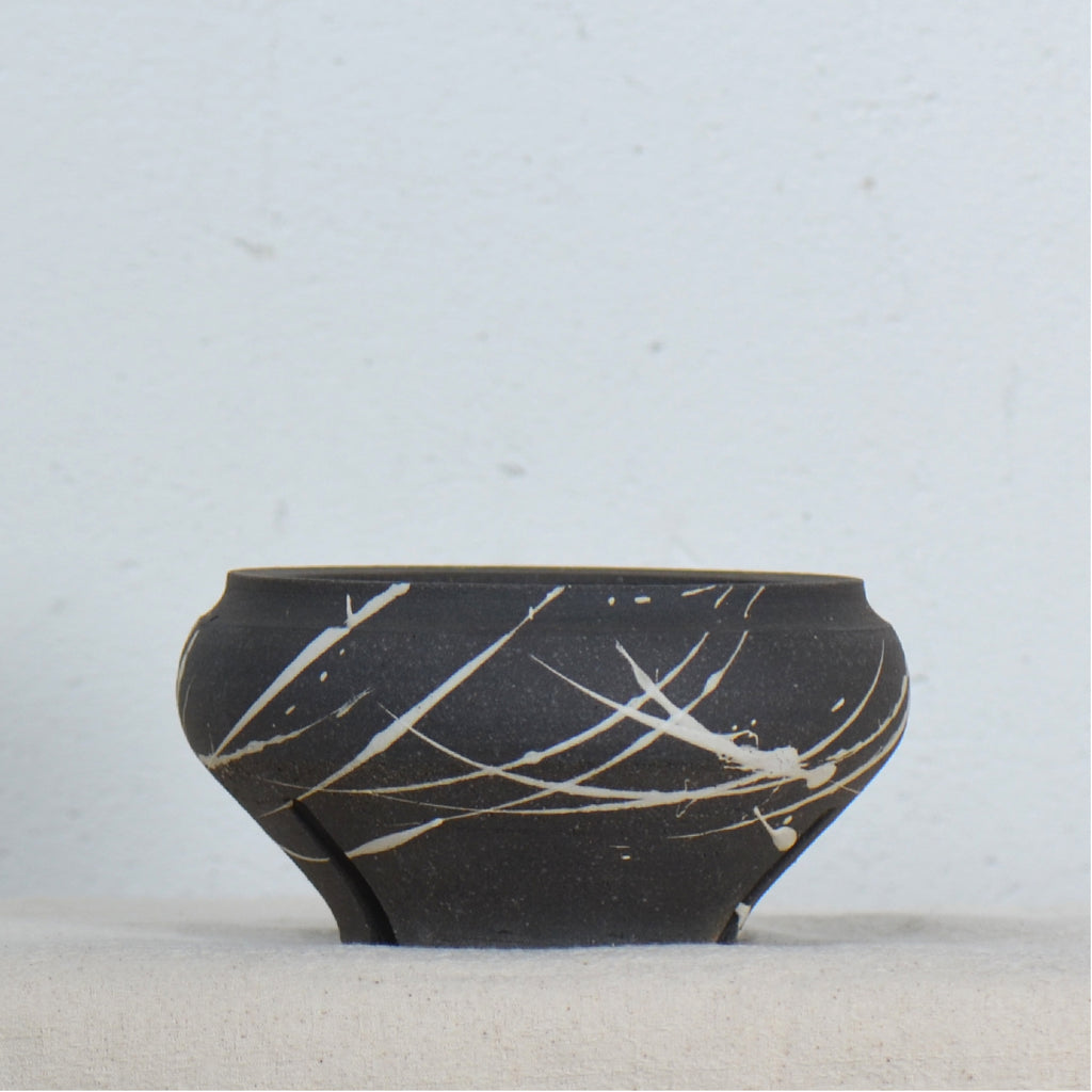 沼野 秀章 / 黒二白 / nh5_bw04_s / 約φ12cm / 植木鉢