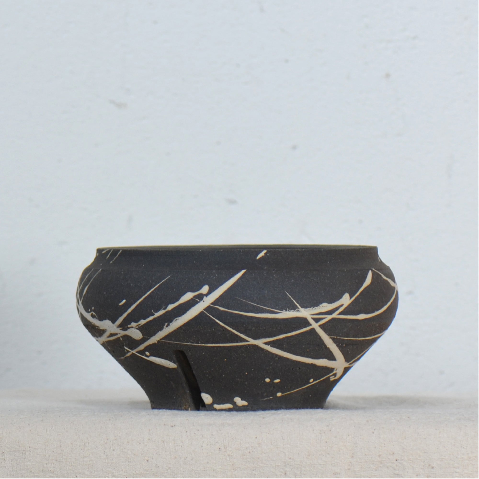 沼野 秀章 / 黒二白 / nh5_bw04_s / 約φ12cm / 植木鉢