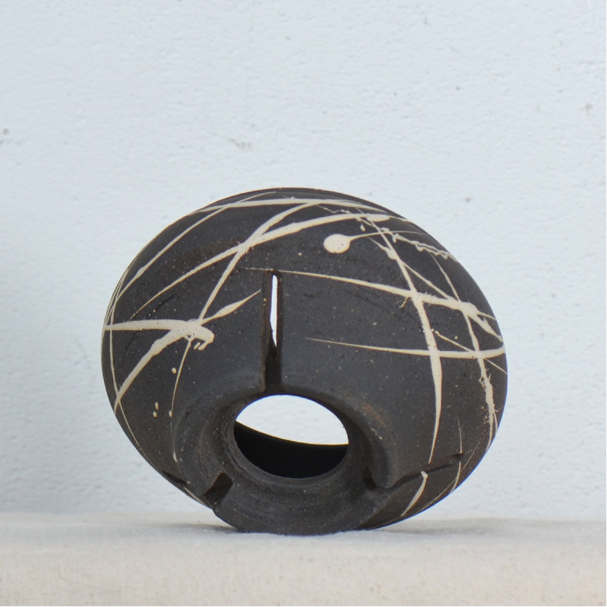 沼野 秀章 / 黒二白 / nh5_bw04_s / 約φ12cm / 植木鉢 – ハチラボ