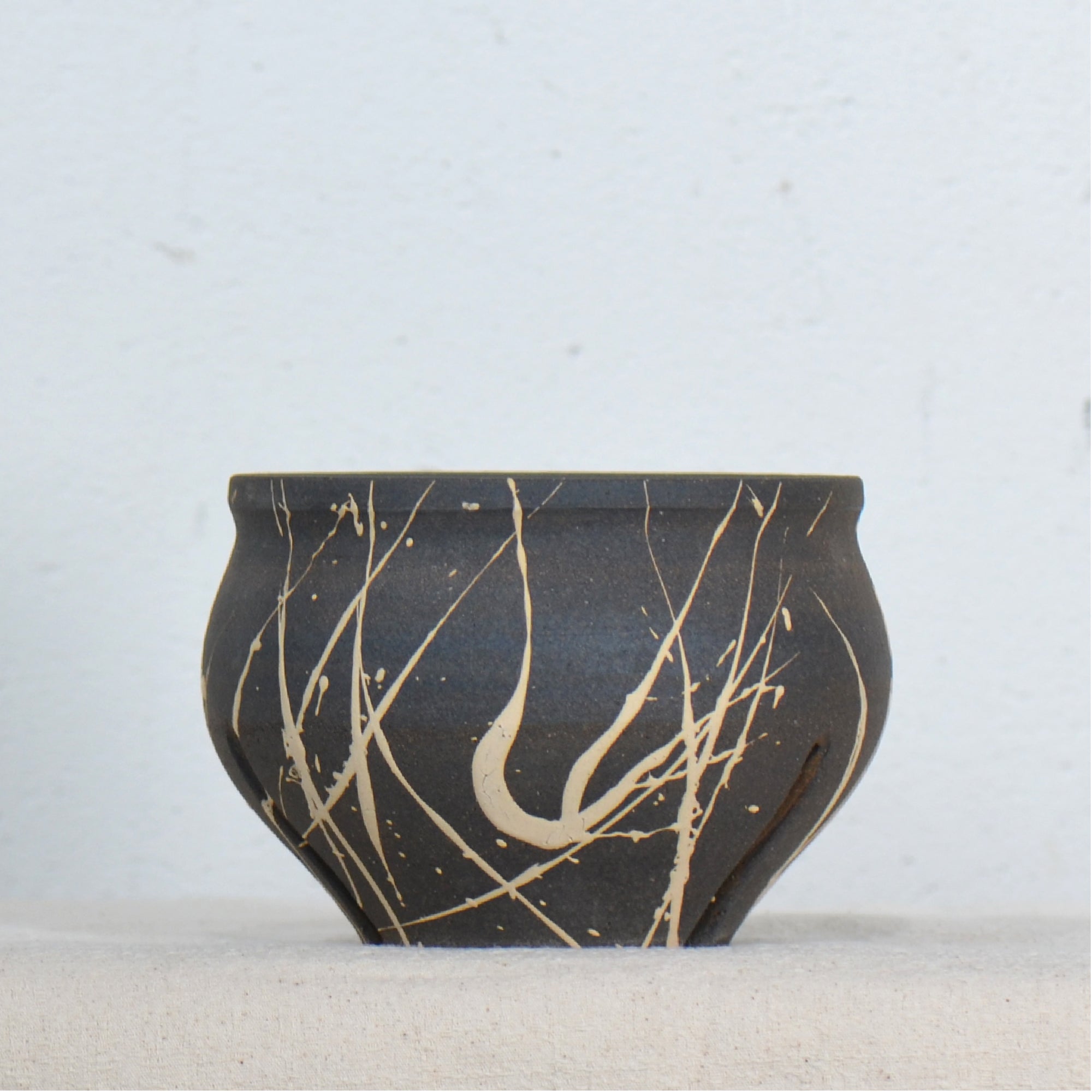 沼野 秀章 / 黒二白 / nh5_bw05_s / 約φ11.8cm / 植木鉢