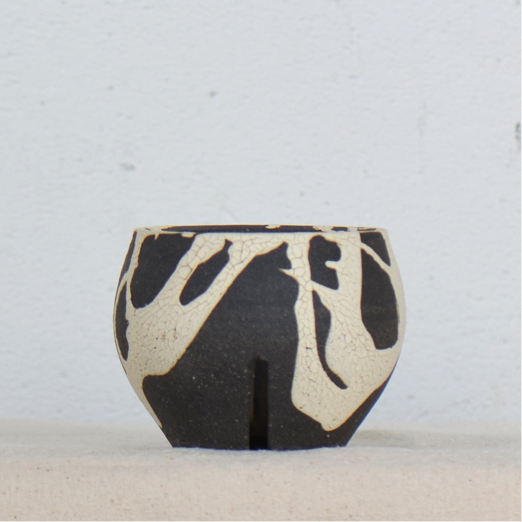 沼野 秀章 / 黒二白 / nh5_bw06_xs / 約φ7.8cm / 植木鉢