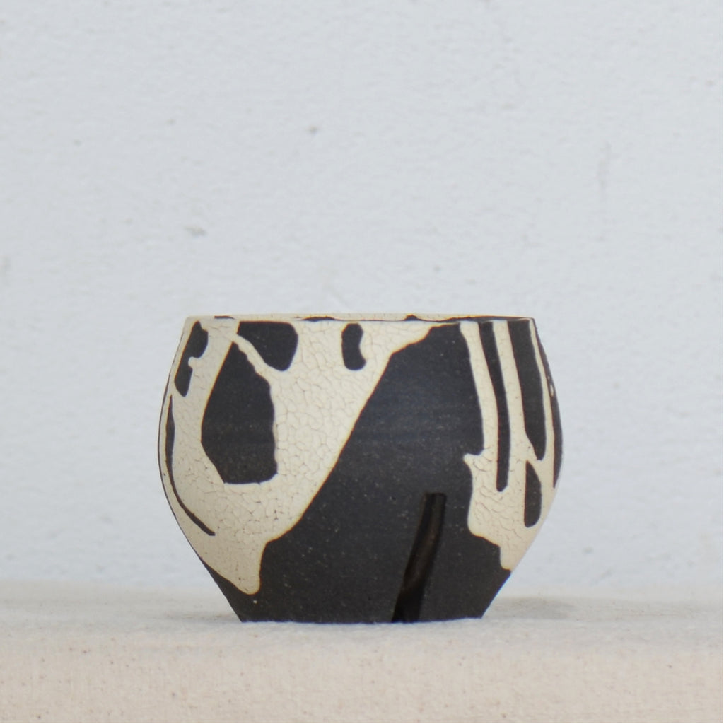 沼野 秀章 / 黒二白 / nh5_bw06_xs / 約φ7.8cm / 植木鉢