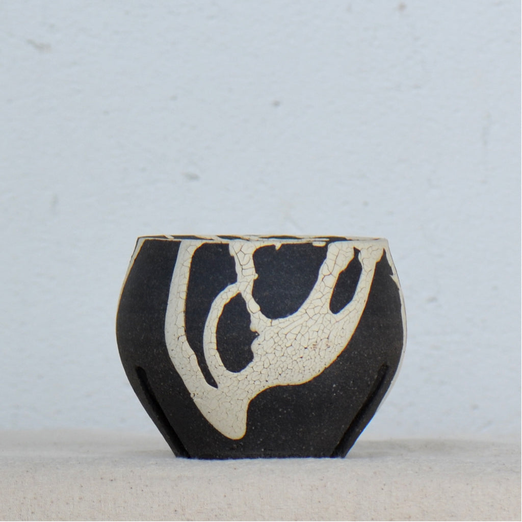 沼野 秀章 / 黒二白 / nh5_bw06_xs / 約φ7.8cm / 植木鉢
