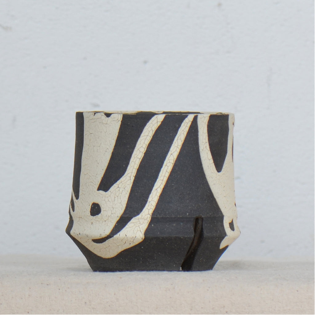 沼野 秀章 / 黒二白 / nh5_bw07_xs / 約φ8.5cm / 植木鉢