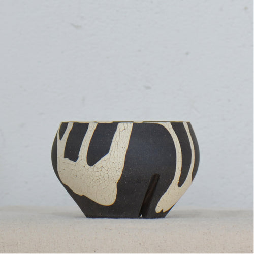 沼野 秀章 / 黒二白 / nh5_bw08_xs / 約φ8.8cm / 植木鉢