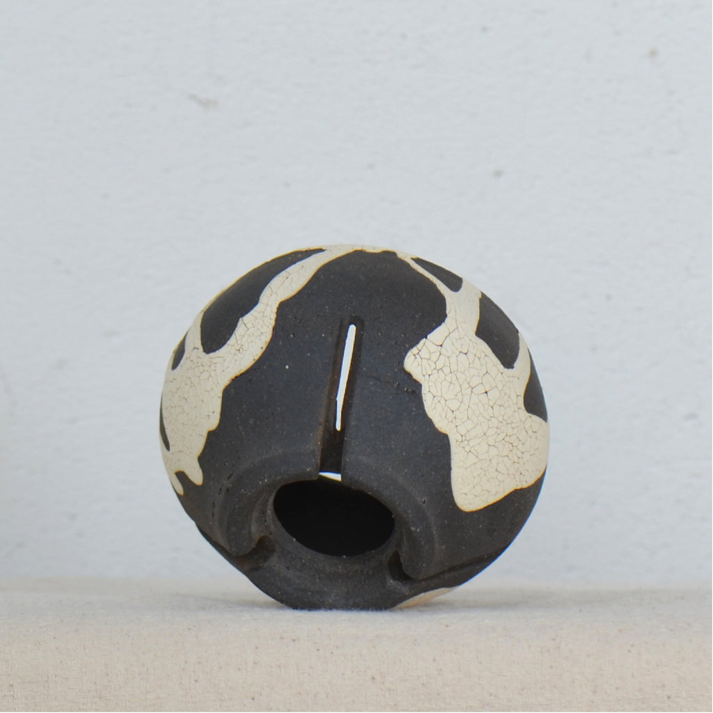 沼野 秀章 / 黒二白 / nh5_bw08_xs / 約φ8.8cm / 植木鉢
