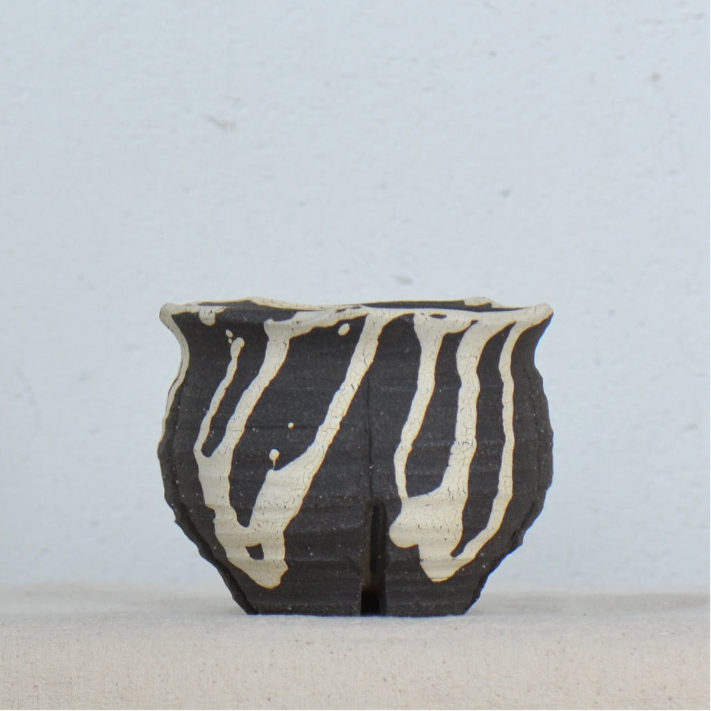 沼野 秀章 / 黒二白 / nh5_bw09_s / 約φ10.5cm / 植木鉢