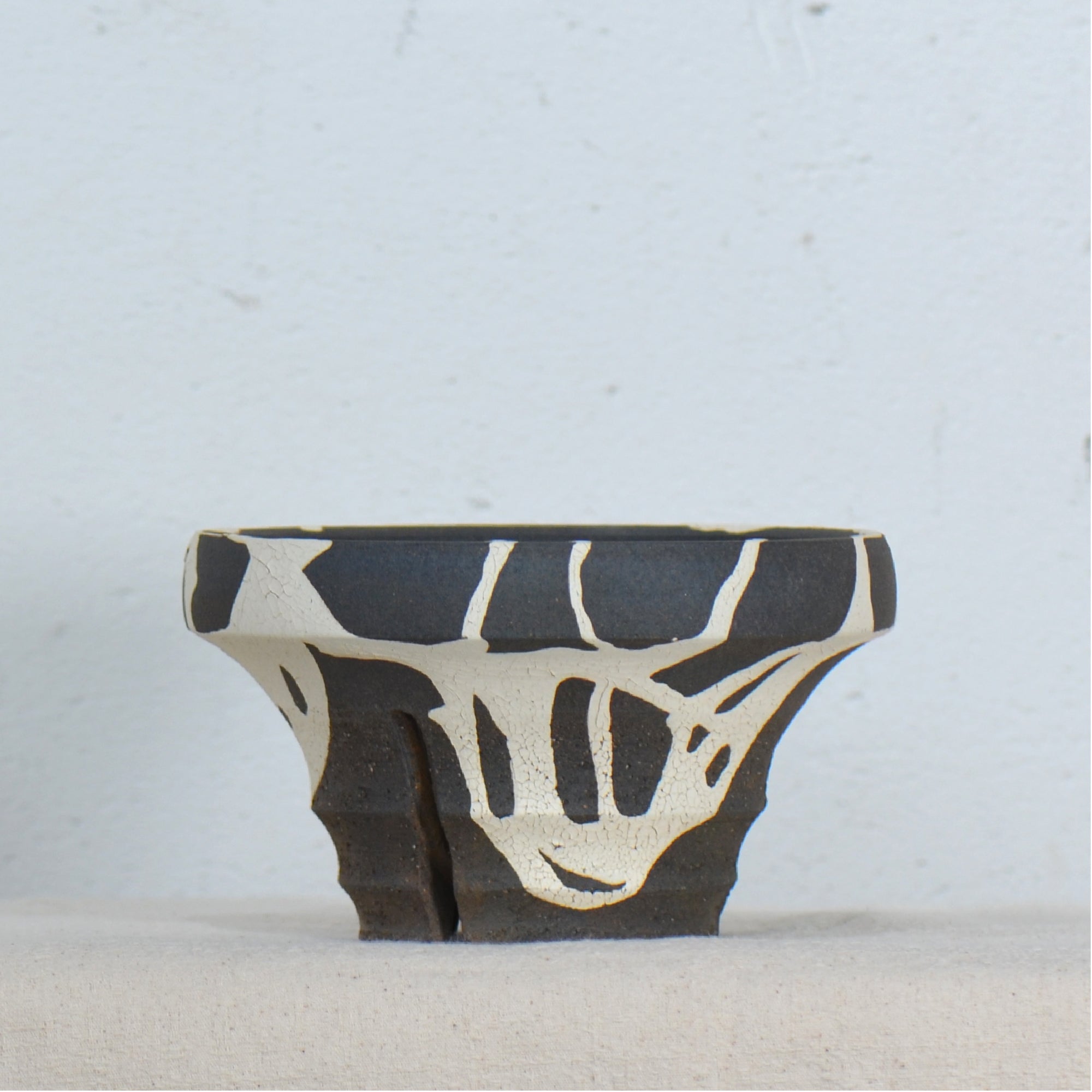 沼野 秀章 / 黒二白 / nh5_bw10_m / 約φ14cm / 植木鉢