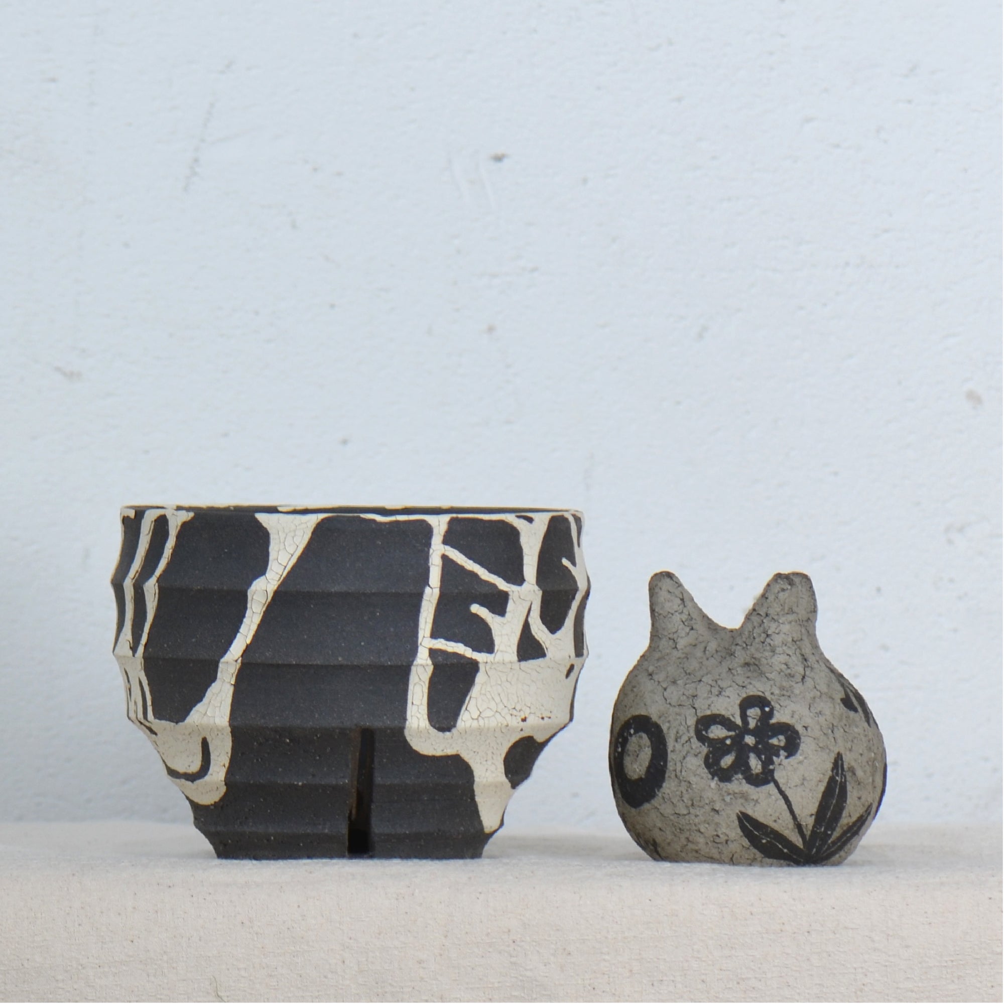 沼野 秀章 / 黒二白 / nh5_bw12_m / 約φ12.7cm / 植木鉢