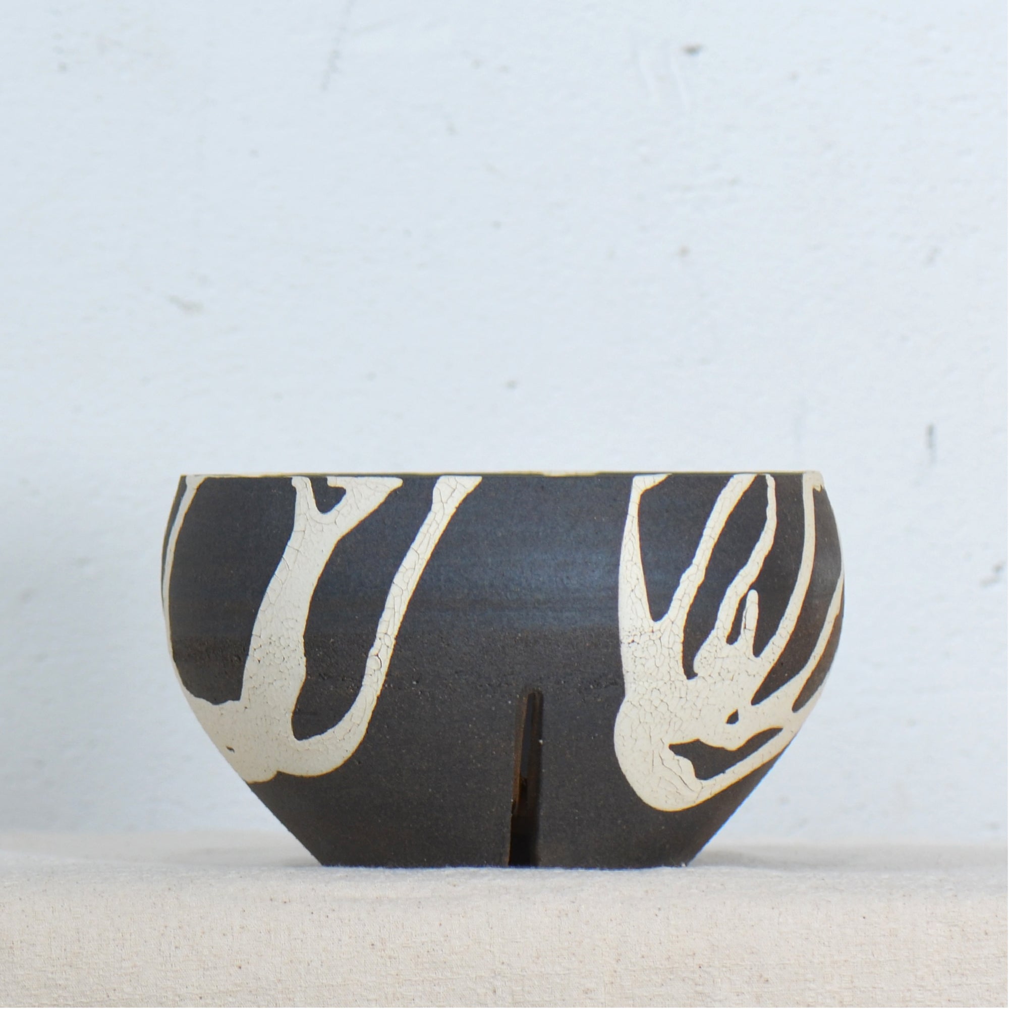 沼野 秀章 / 黒二白 / nh5_bw14_m / 約φ14.6cm / 植木鉢