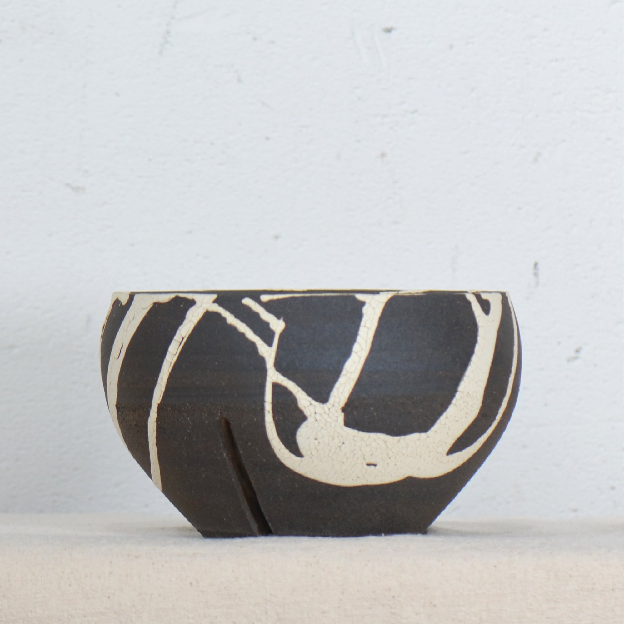 沼野 秀章 / 黒二白 / nh5_bw14_m / 約φ14.6cm / 植木鉢