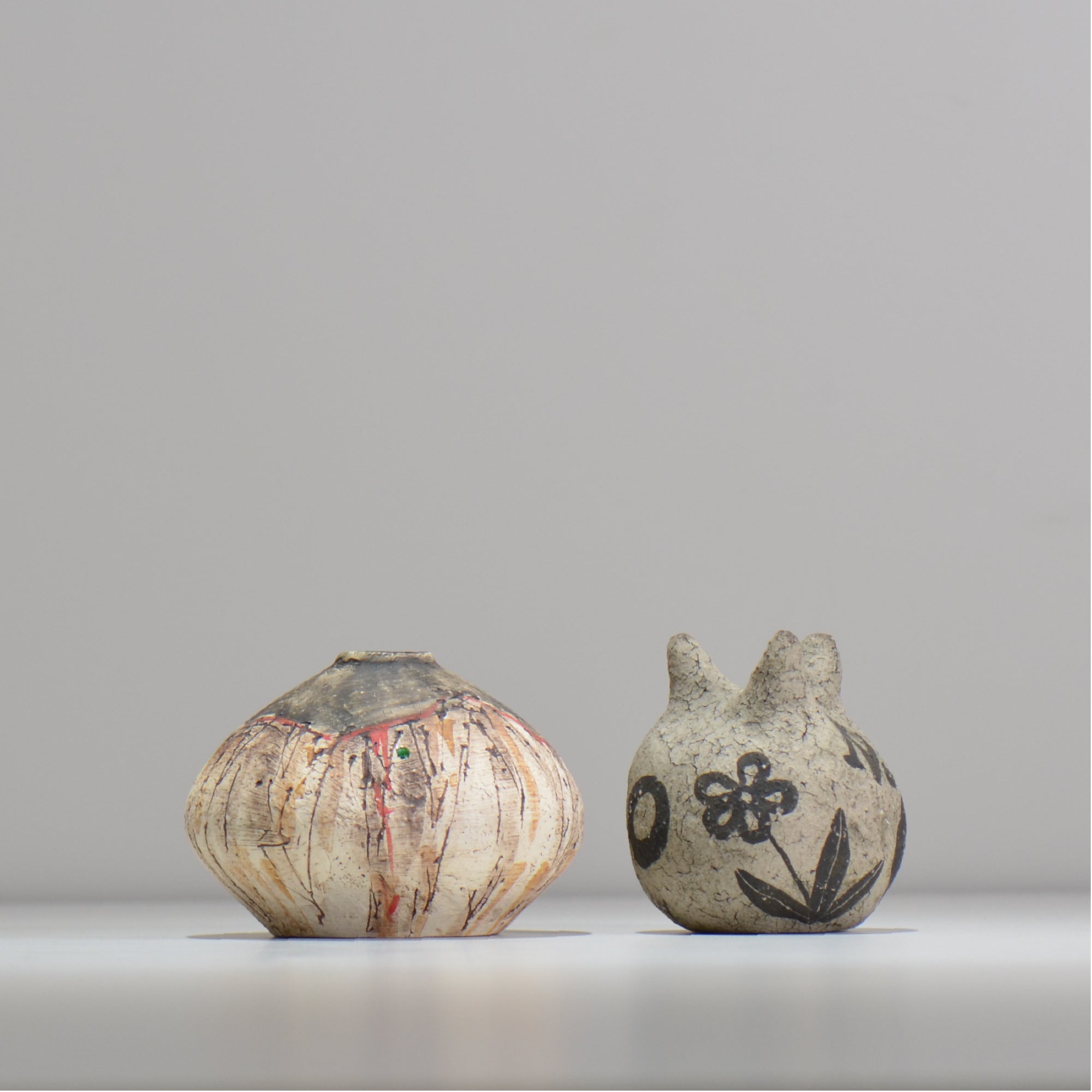 沼野 秀章 / 刻ム音 /  nh5_ichi001_xs
/ 底面 直径約6φcm / 一輪挿し 花瓶