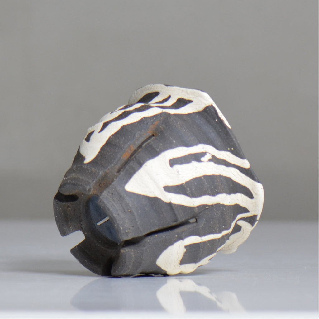 沼野 秀章 / 黒二白 / nh6_bw01_s / 約φ9.5cm / 植木鉢
