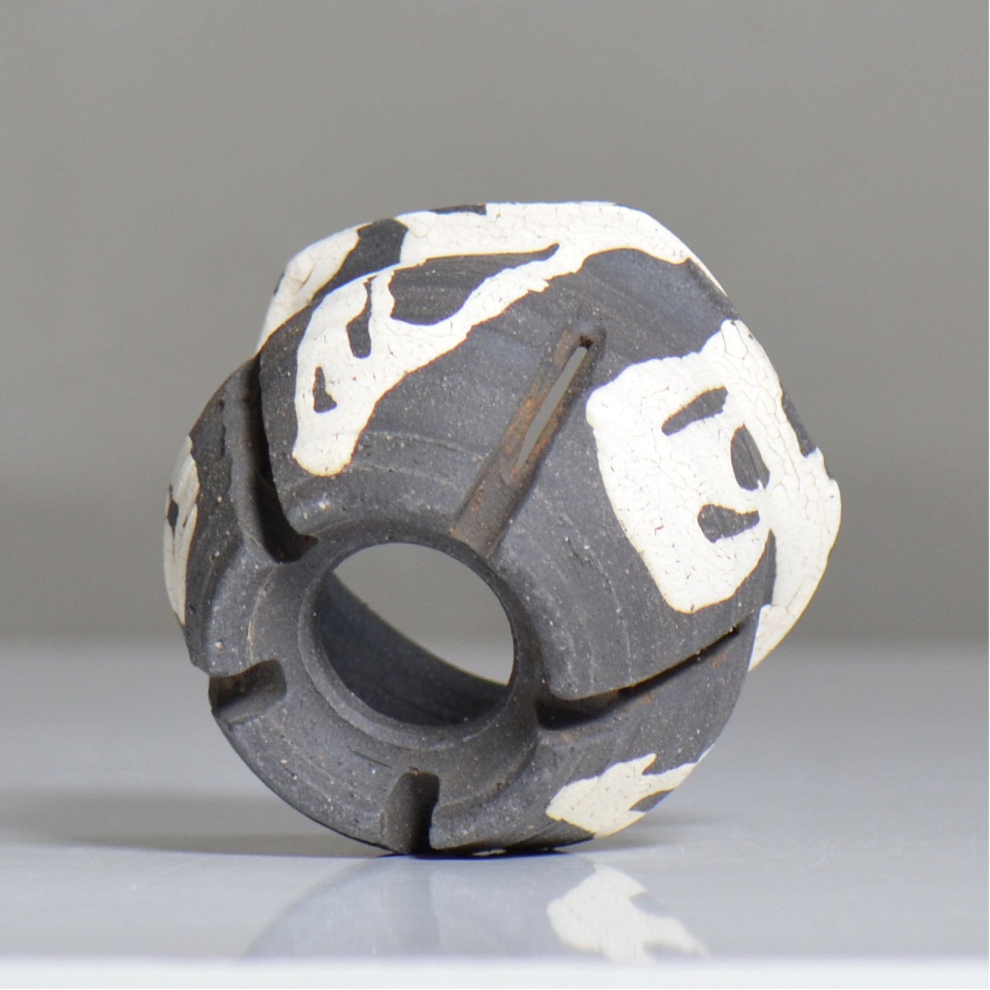 沼野 秀章 / 黒二白 / nh6_bw02_s / 約φ9cm / 植木鉢
