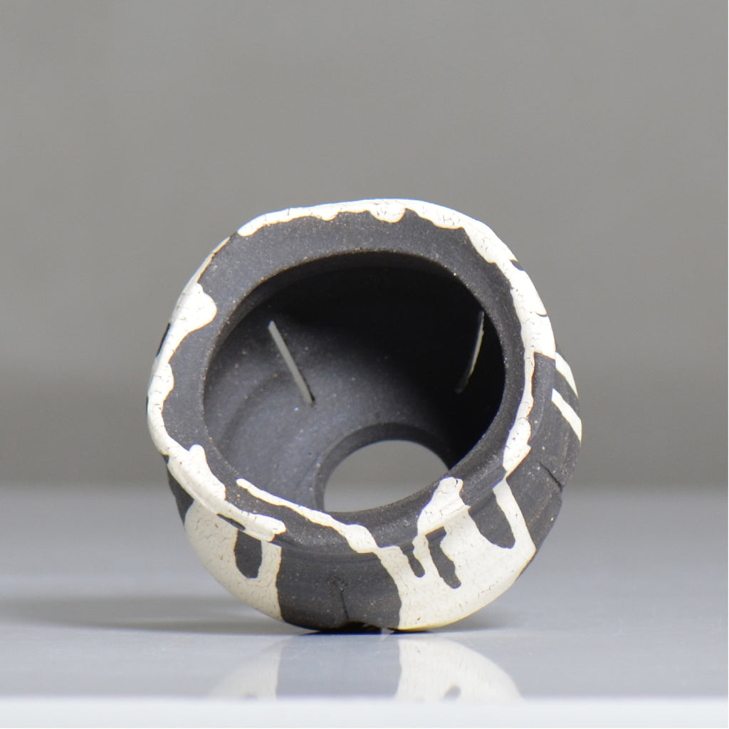 沼野 秀章 / 黒二白 / nh6_bw07_xs / 約φ8.7cm / 植木鉢