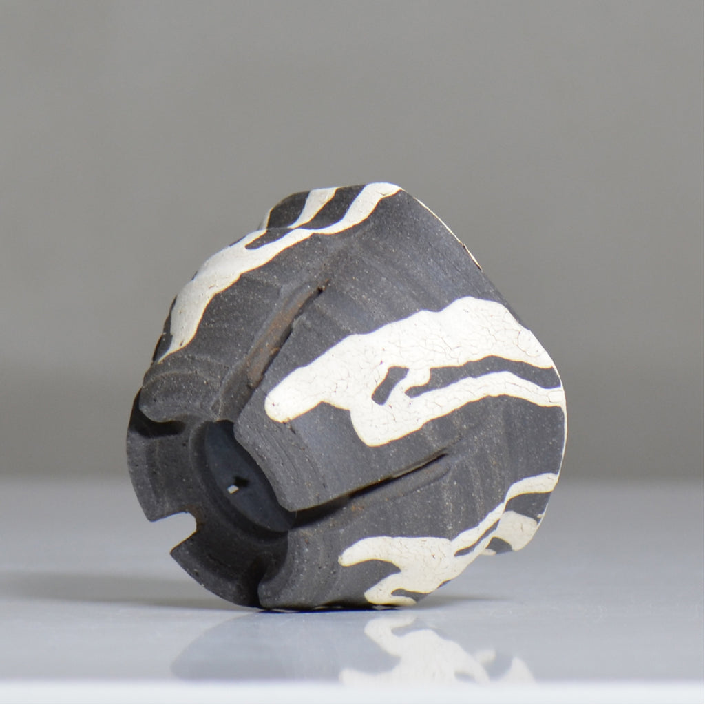 沼野 秀章 / 黒二白 / nh6_bw09_s / 約φ9.5cm / 植木鉢