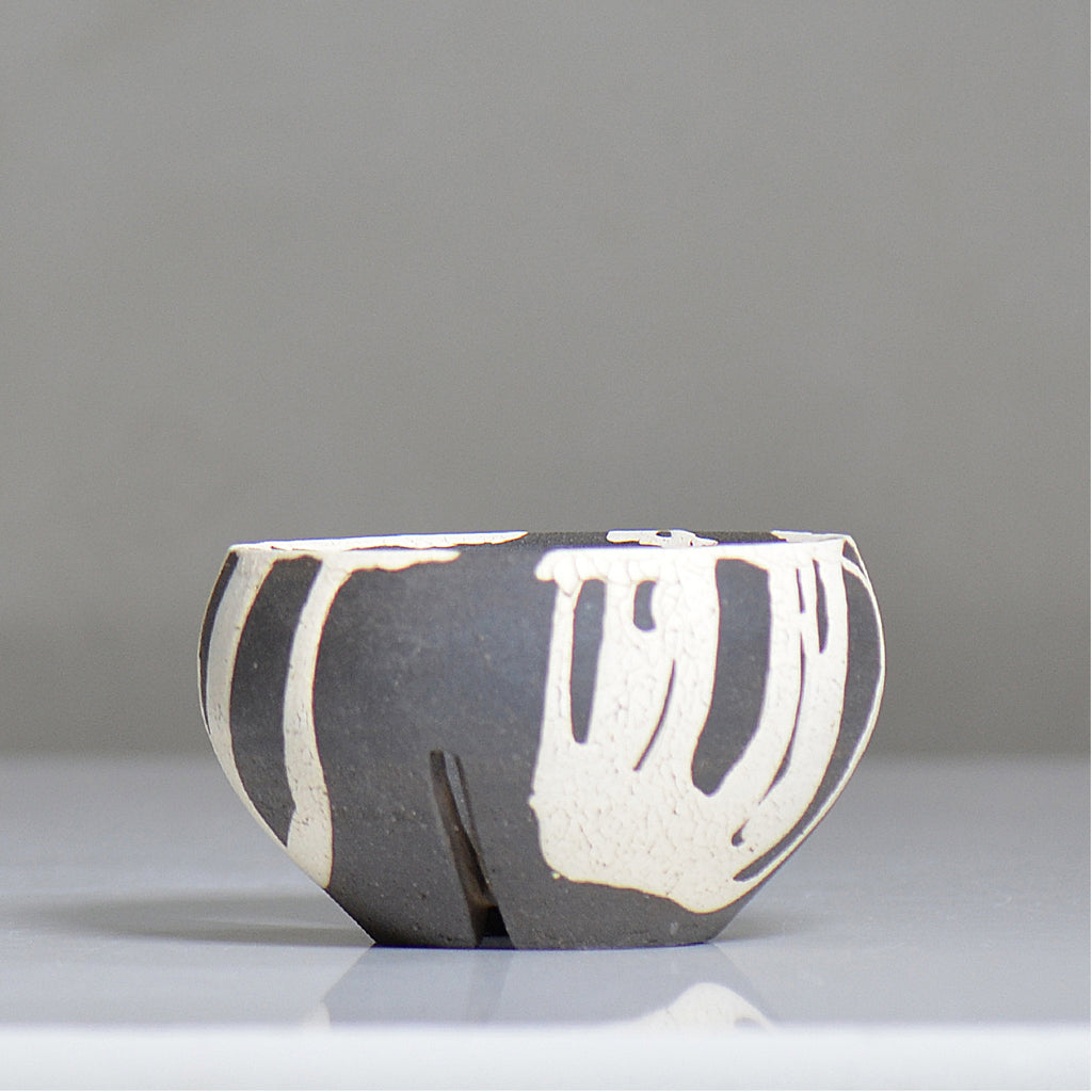 沼野 秀章 / 黒二白 / nh6_bw11_s / 約φ10.5cm / 植木鉢