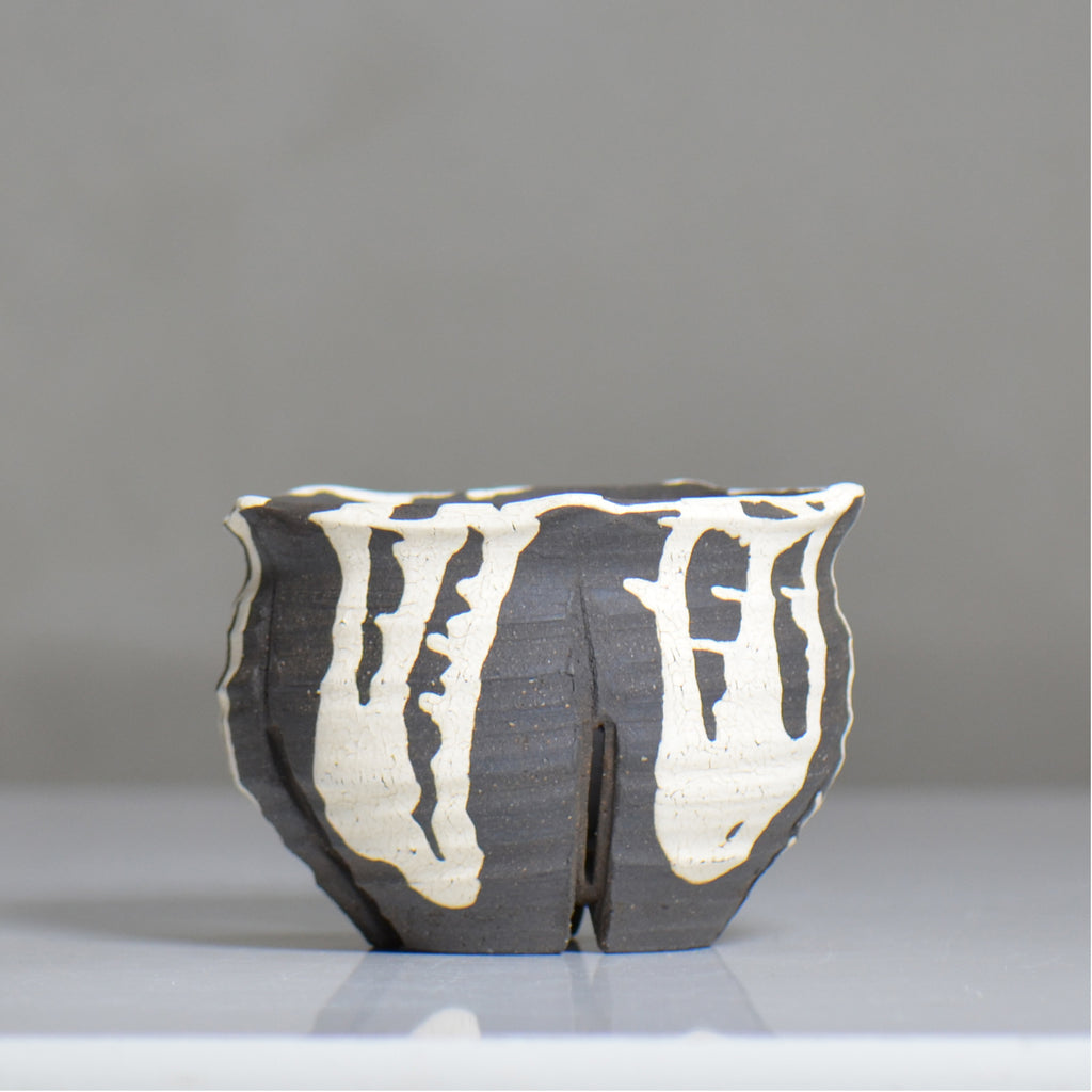 沼野 秀章 / 黒二白 / nh6_bw12_s / 約φ12cm / 植木鉢