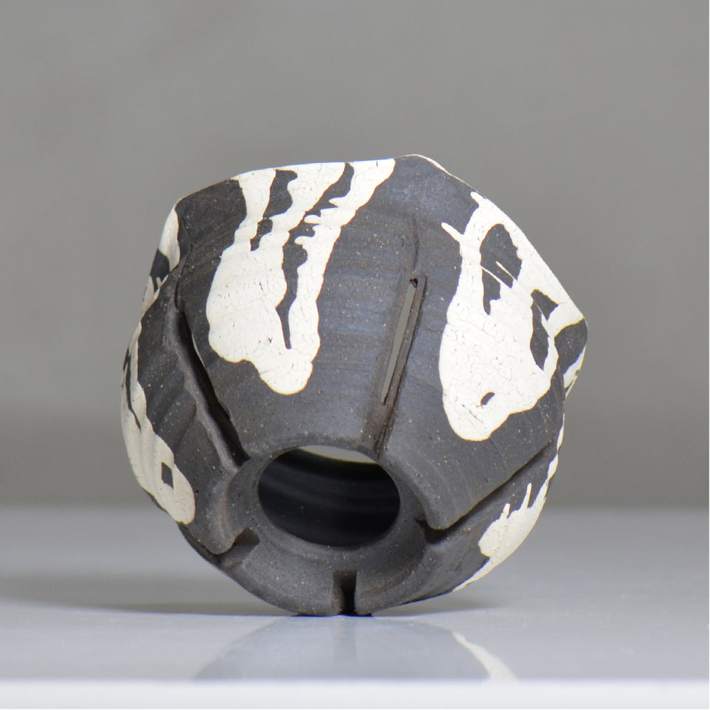 沼野 秀章 / 黒二白 / nh6_bw12_s / 約φ12cm / 植木鉢