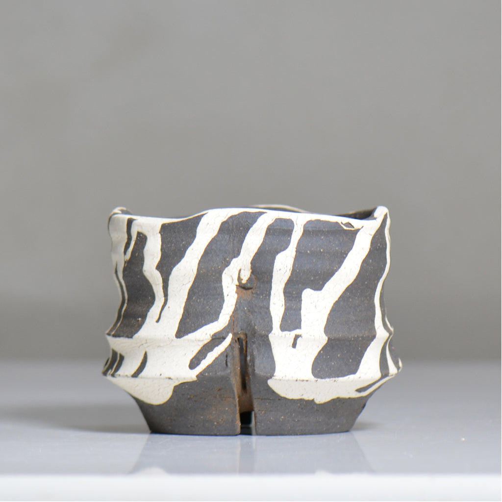 沼野 秀章 / 黒二白 / nh6_bw14_s / 約φ11.7cm / 植木鉢