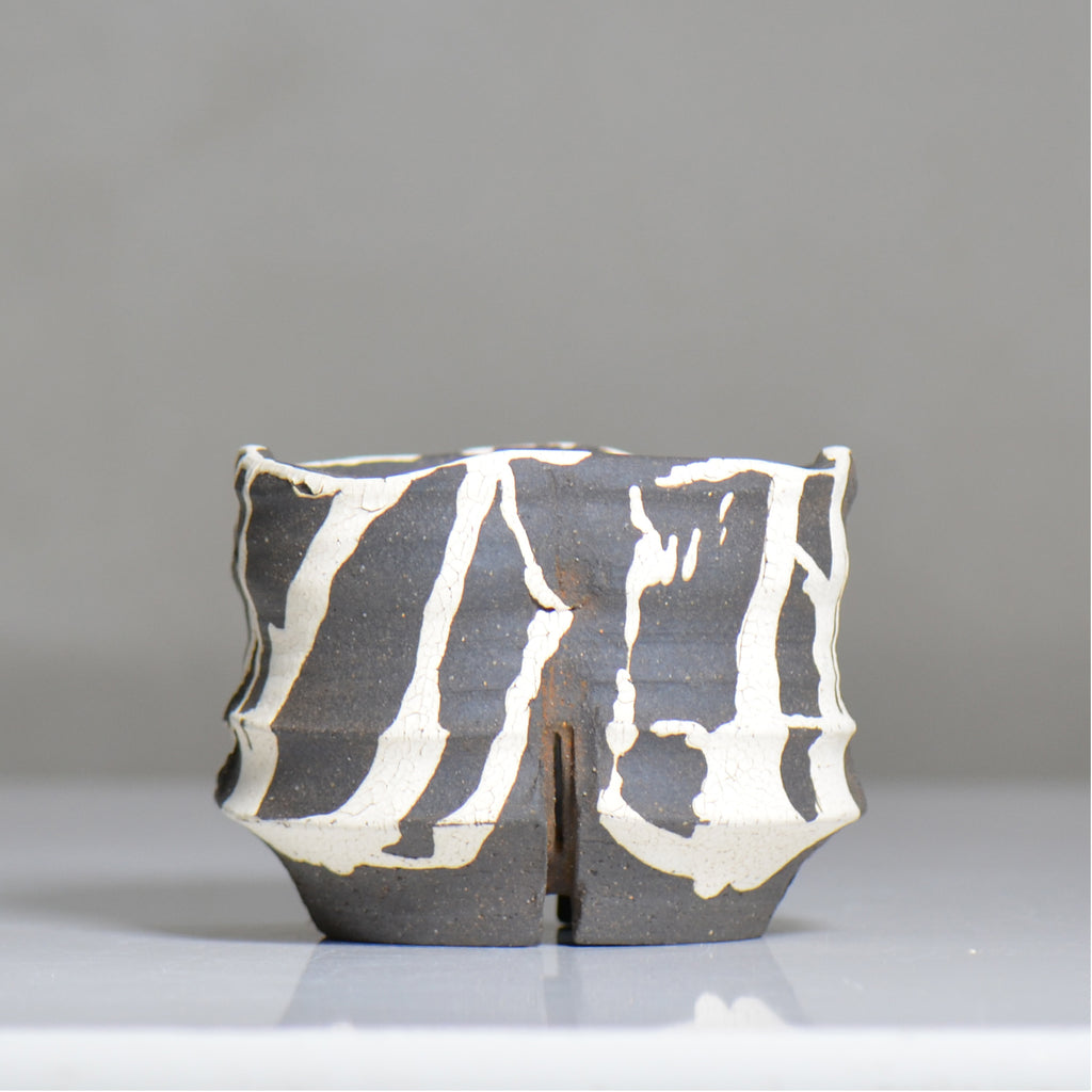 沼野 秀章 / 黒二白 / nh6_bw14_s / 約φ11.7cm / 植木鉢