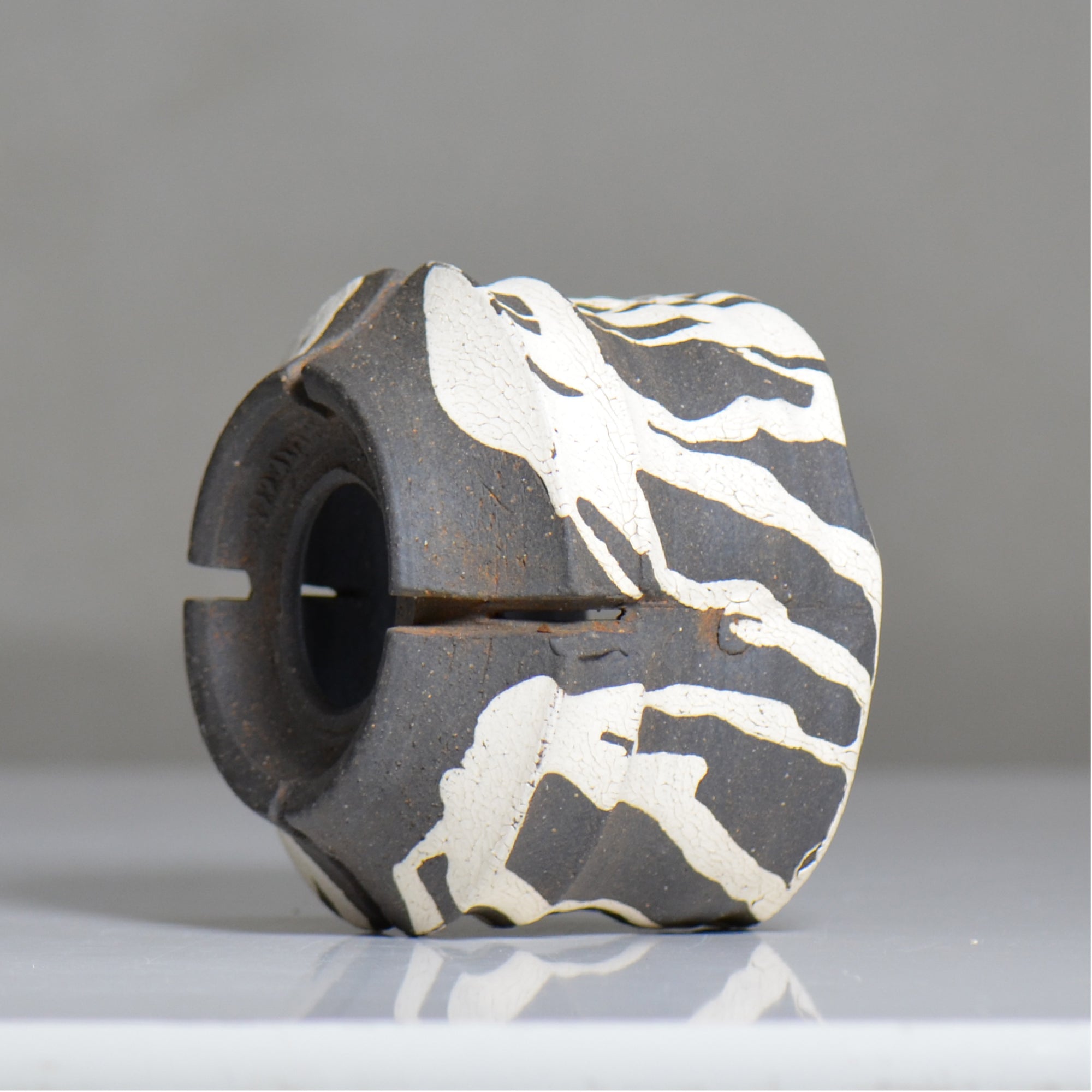 沼野 秀章 / 黒二白 / nh6_bw14_s / 約φ11.7cm / 植木鉢