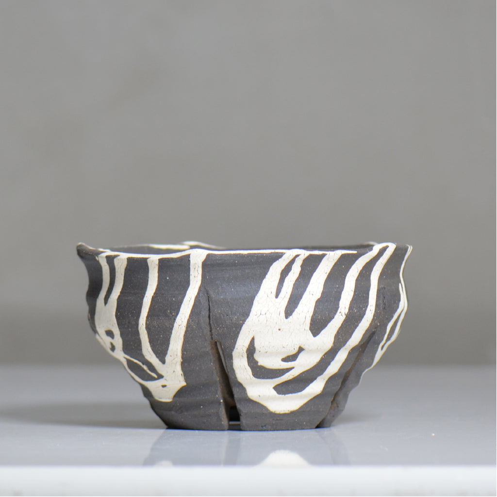沼野 秀章 / 黒二白 / nh6_bw15_l / 約φ16cm / 植木鉢