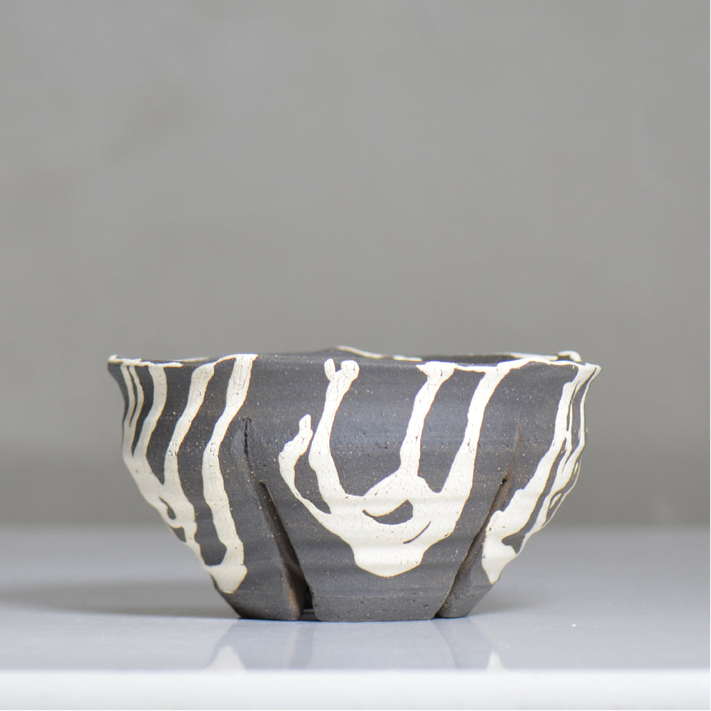 沼野 秀章 / 黒二白 / nh6_bw15_l / 約φ16cm / 植木鉢
