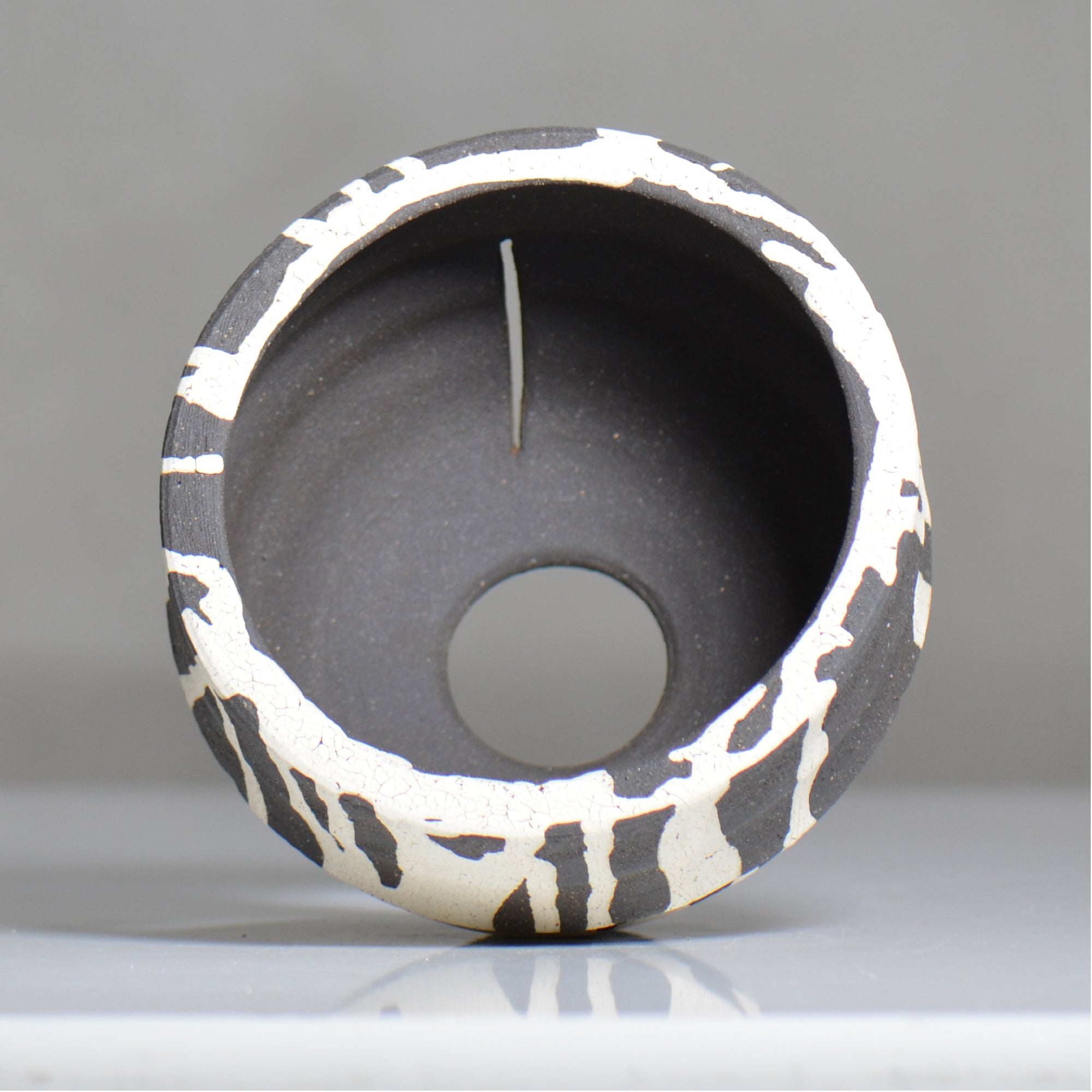 沼野 秀章 / 黒二白 / nh6_bw16_l / 約φ15.5cm / 植木鉢