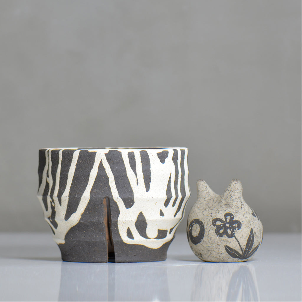 沼野 秀章 / 黒二白 / nh6_bw16_l / 約φ15.5cm / 植木鉢
