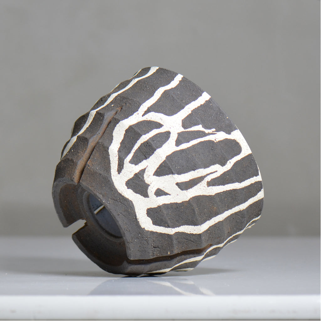 沼野 秀章 / 黒二白 / nh6_bw18_m / 約φ15cm / 植木鉢