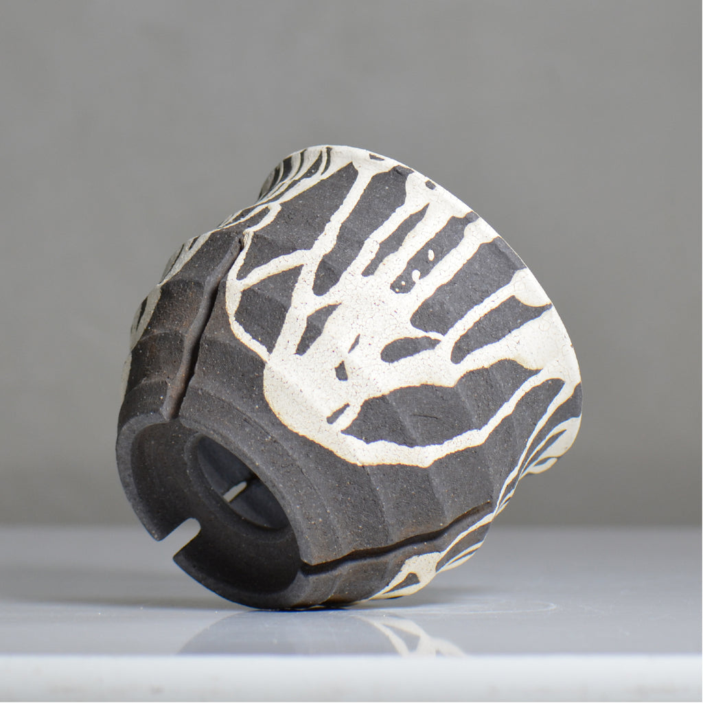 沼野 秀章 / 黒二白 / nh6_bw19_m / 約φ14.7cm / 植木鉢