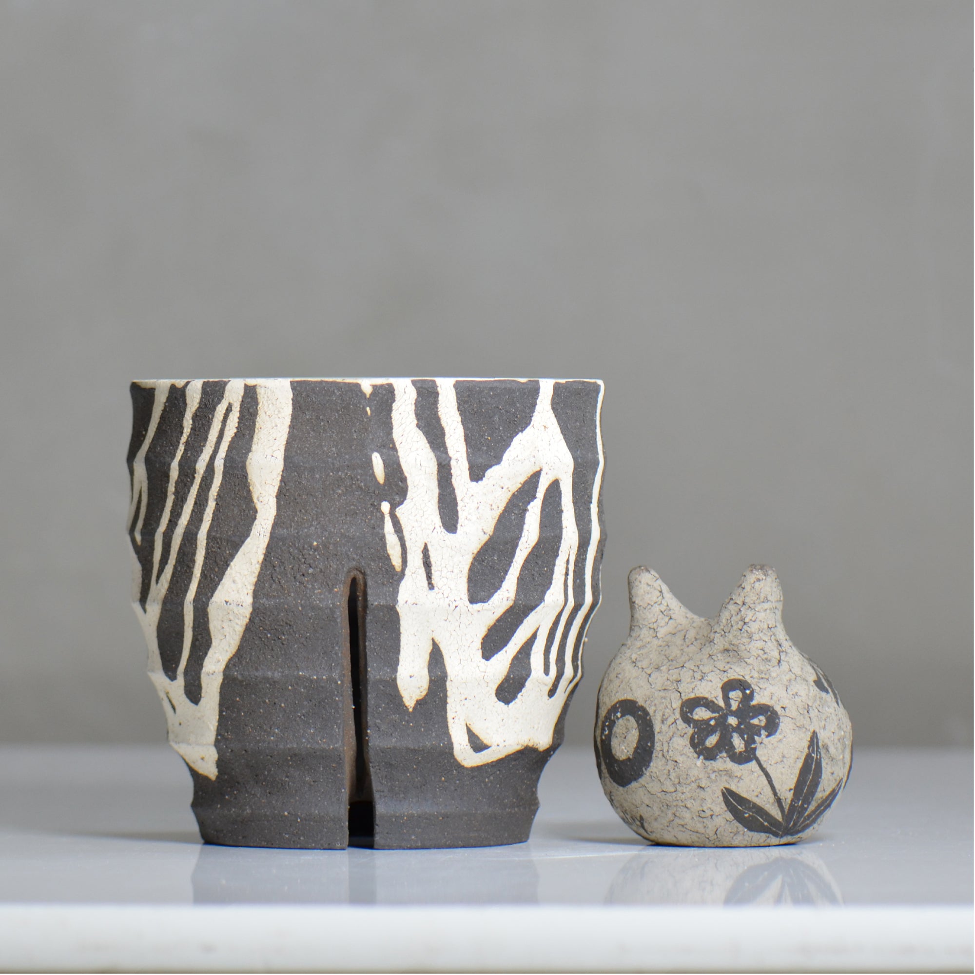 沼野 秀章 / 黒二白 / nh6_bw21_m / 約φ14cm / 植木鉢