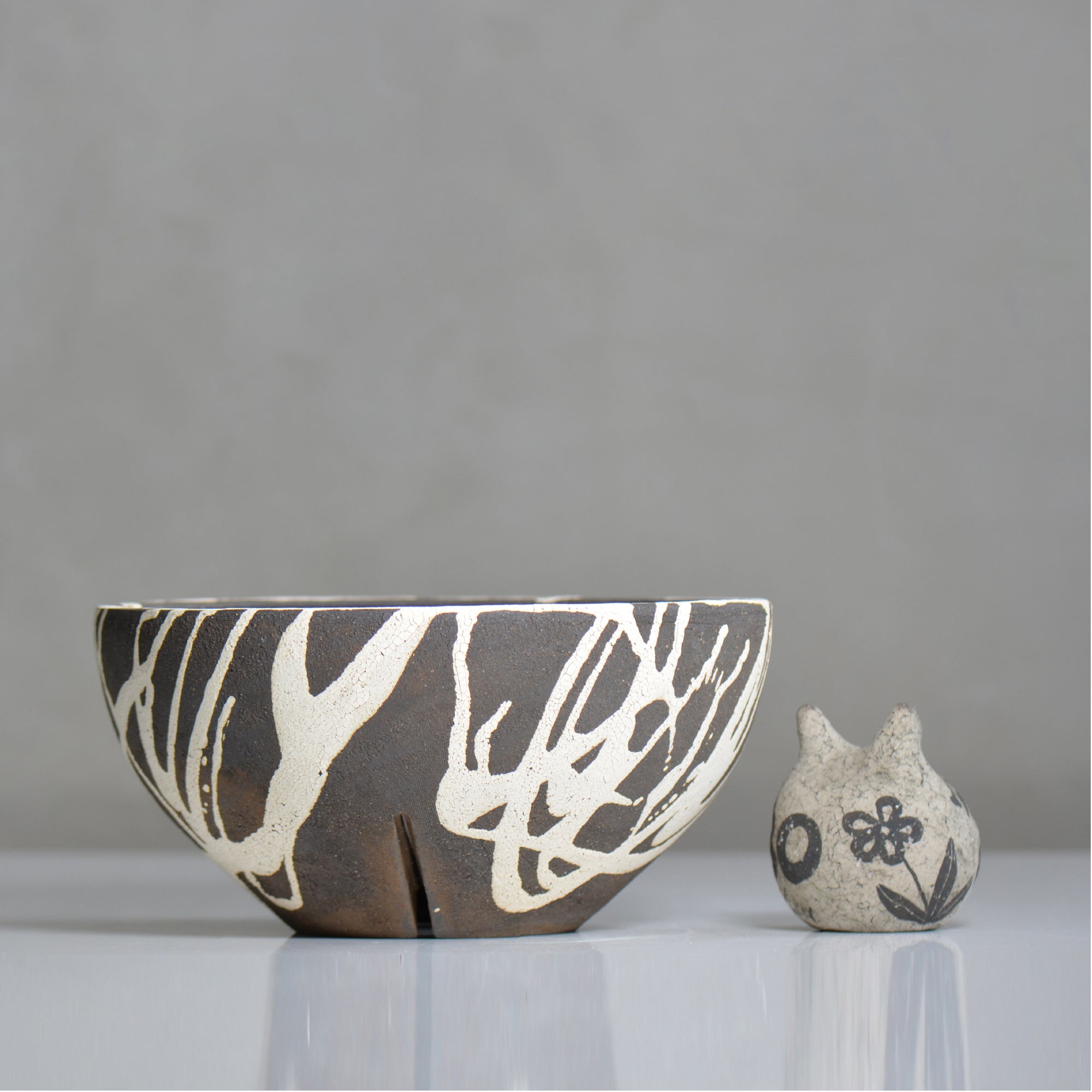 沼野 秀章 / 黒二白 / nh6_bw23_xl / 約φ24.5cm / 植木鉢