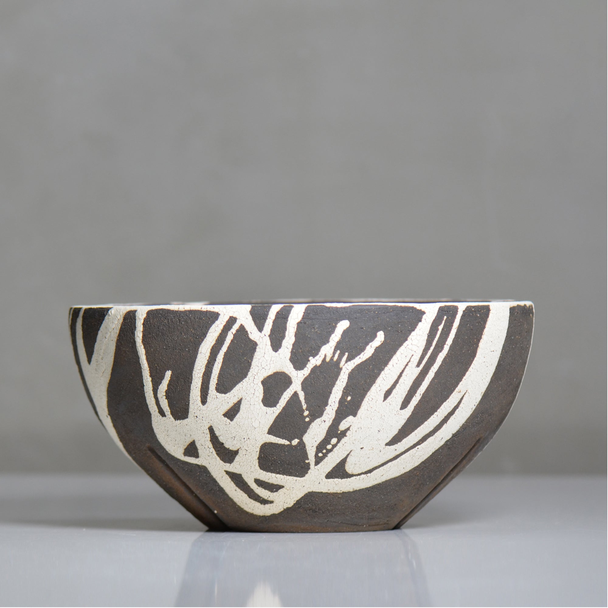 沼野 秀章 / 黒二白 / nh6_bw23_xl / 約φ24.5cm / 植木鉢