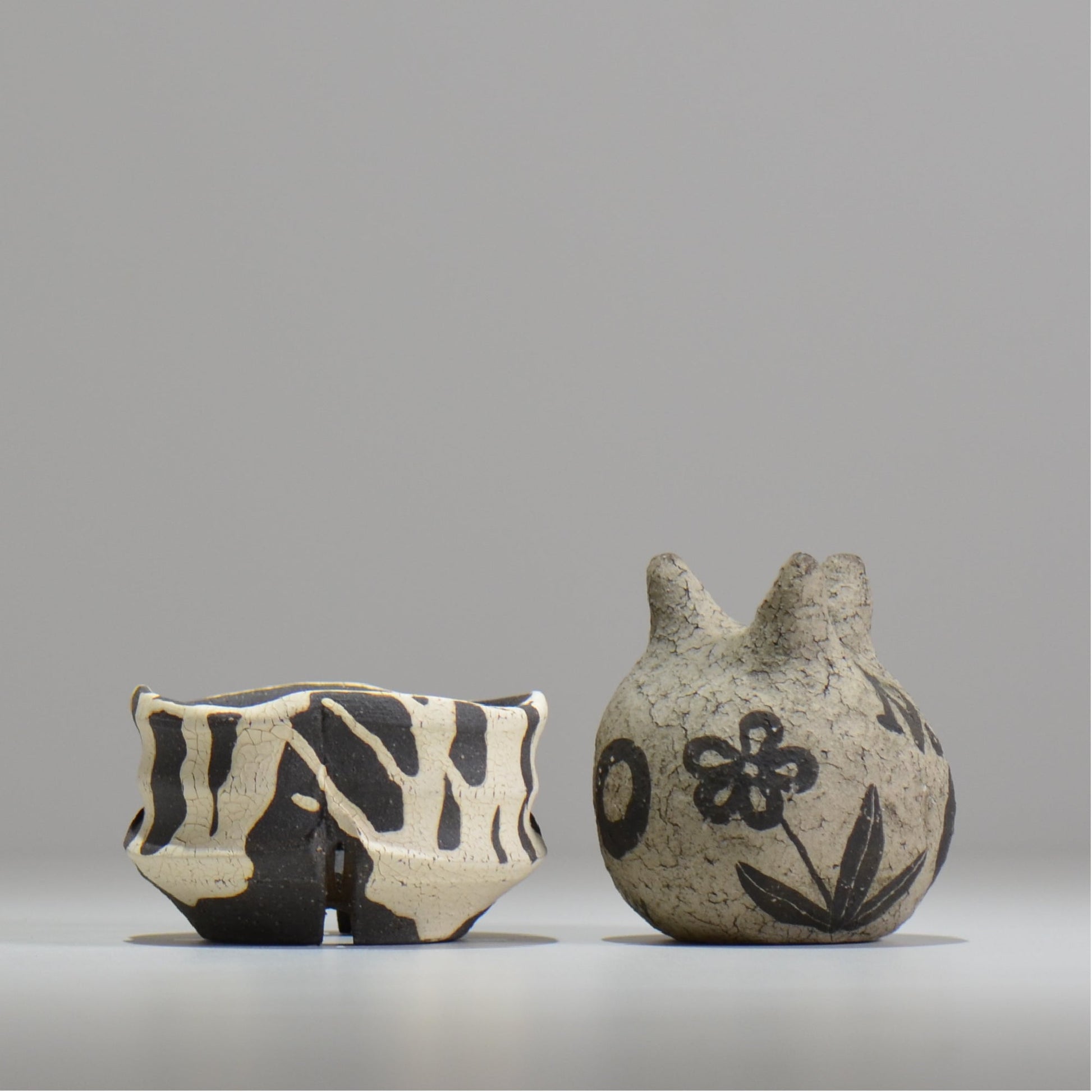 沼野 秀章 / 黒二白 / S  / nh_bw02_xs/ 約φ8.5cm / 植木鉢