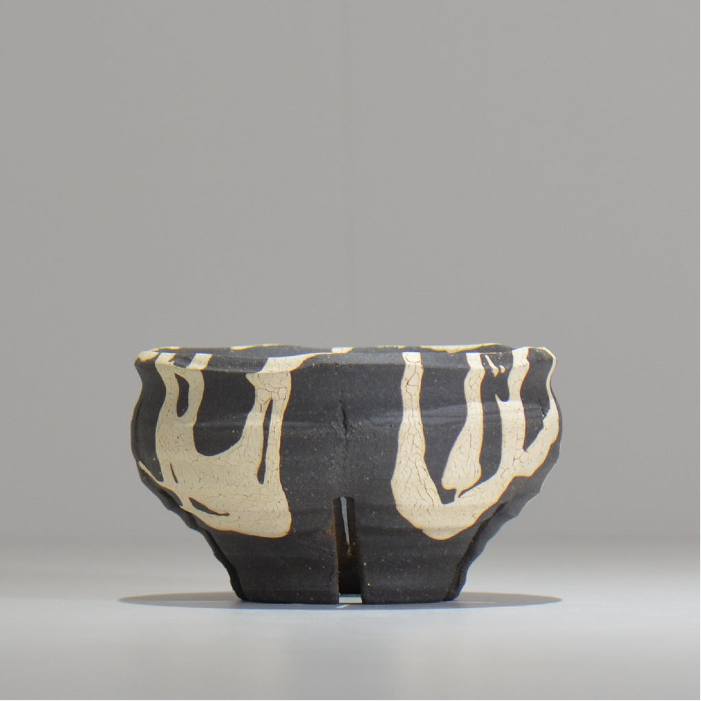 沼野 秀章 / 黒二白 / S  / nh_bw04_s/ 約φ12cm / 植木鉢