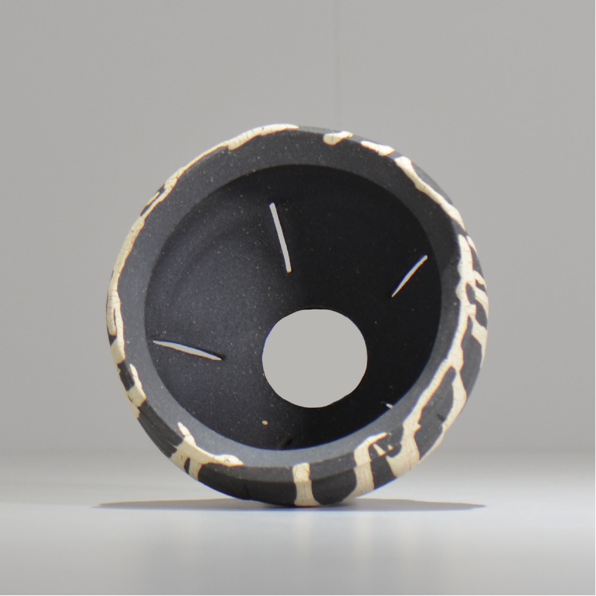 沼野 秀章 / 黒二白 / S  / nh_bw04_s/ 約φ12cm / 植木鉢
