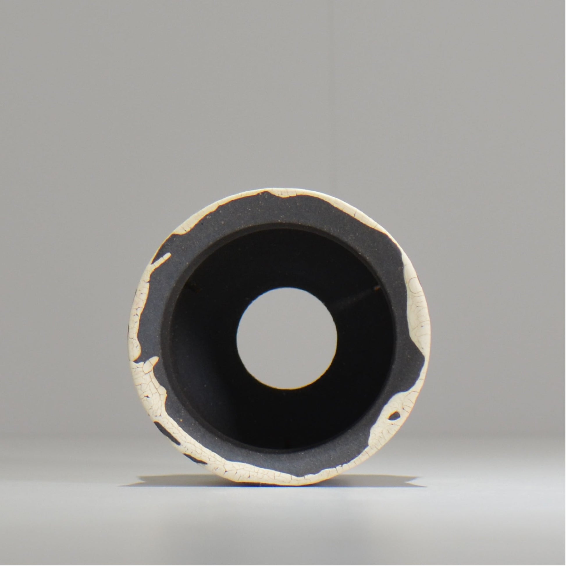 沼野 秀章 / 黒二白 / S  / nh_bw05_s / 約φ10.3cm / 植木鉢