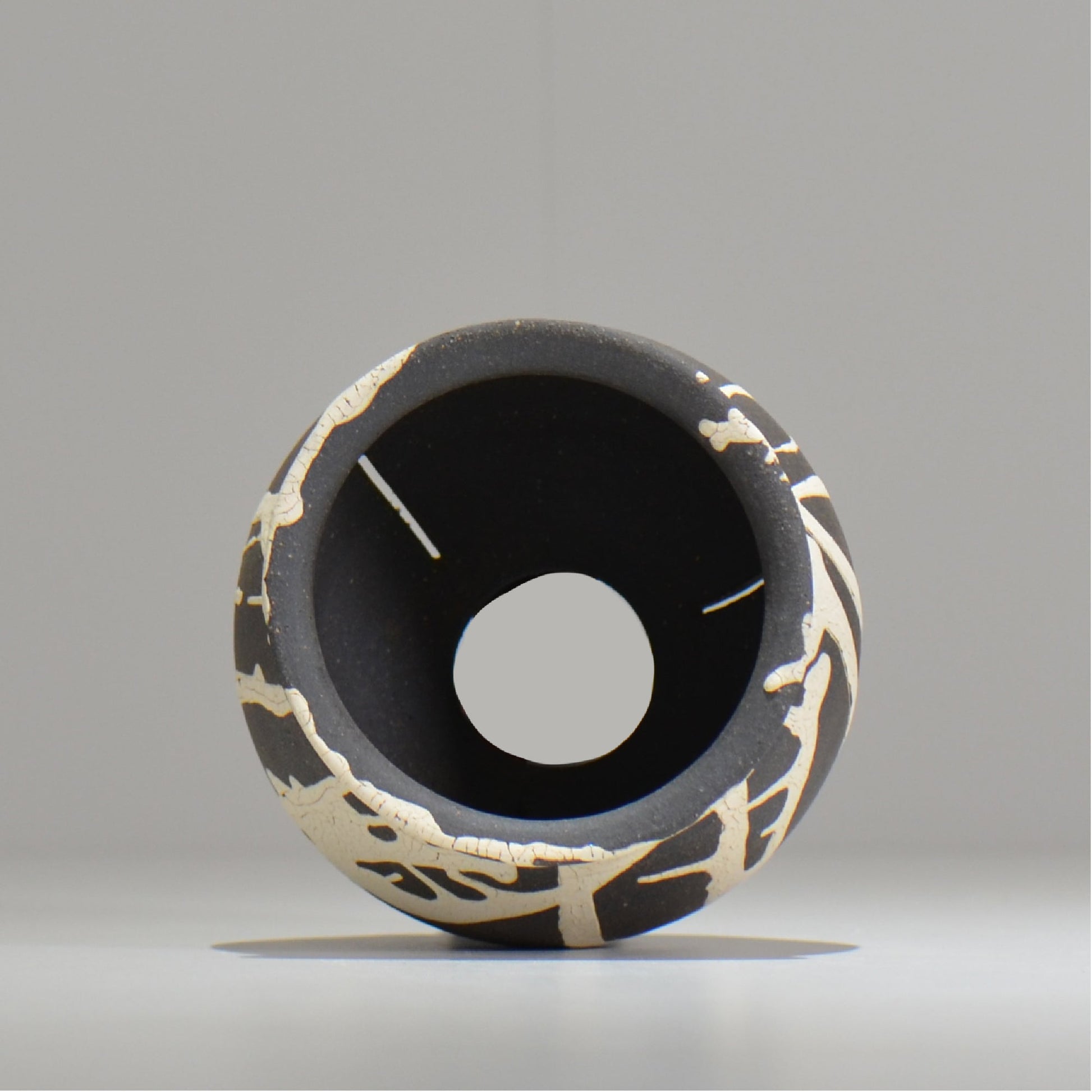沼野 秀章 / 黒二白 / S  / nh_bw06_s / 約φ9.7cm / 植木鉢